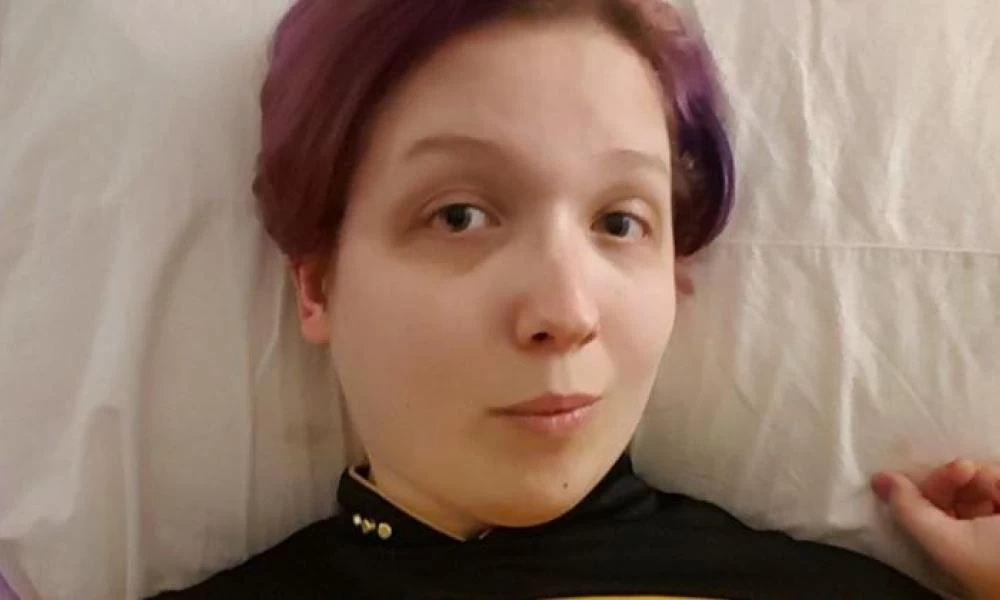 Ομοφυλόφιλη προς παιδιά: Καθυστερήστε την εφηβεία μέχρι να αποφασίσετε τι είστε